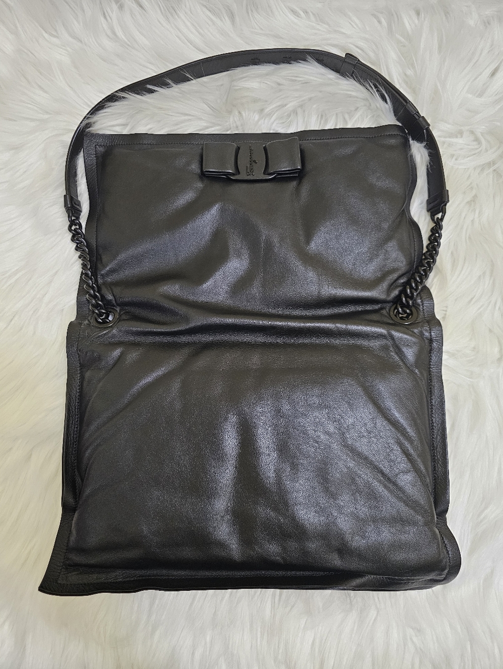 SALVATORE FERRAGAMO Calfskin Medium Viva Bow Padded Shoulder Bag Black - Picture 9 of 17